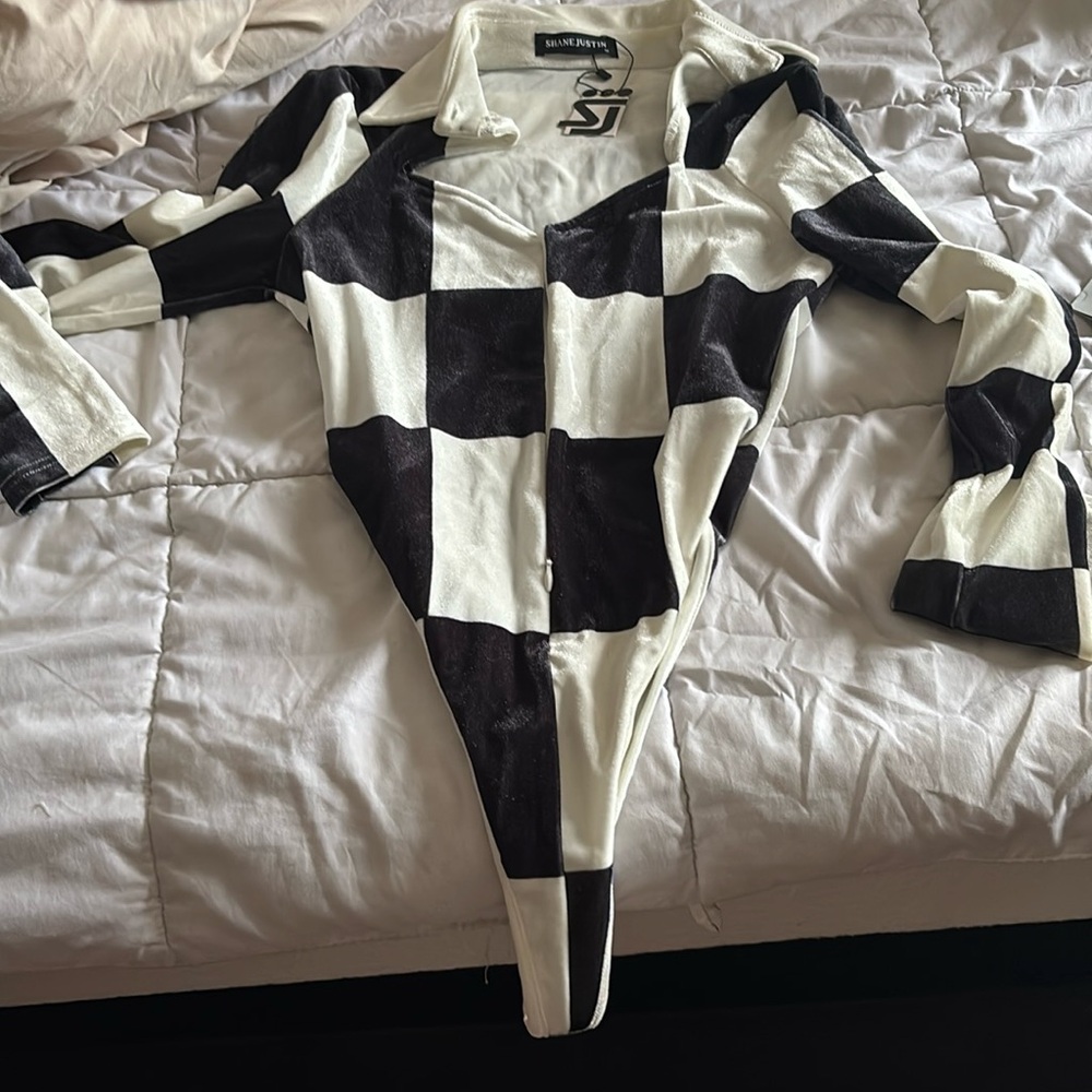 Brand new with tags Shane Justin skirt set